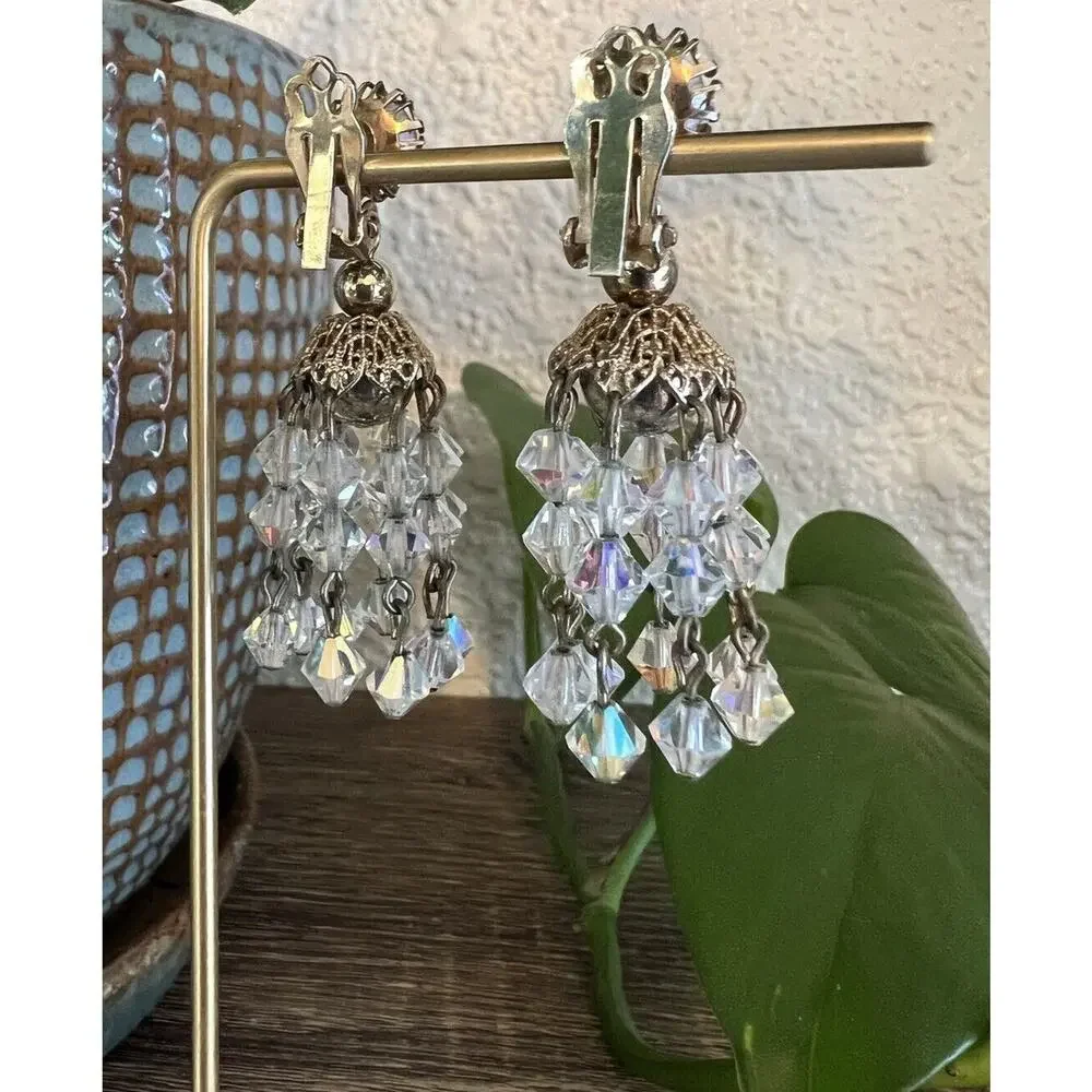 Unique Vintage Gold Tone AB Crystal Dangle Clip on Earrings Rhinestone Filigree‎